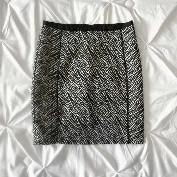 H&M | Black and white zebra skirt - Picture 1 of 8